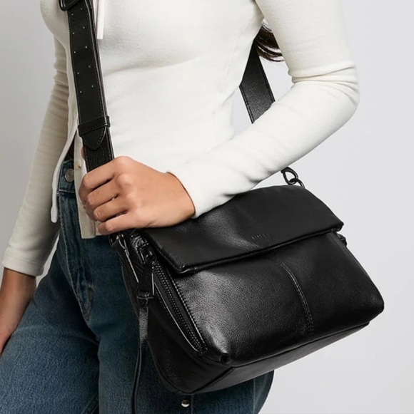 Preston & York Handbags - Preston & York Black Leather Crossbody Bag.Very Good Condition.